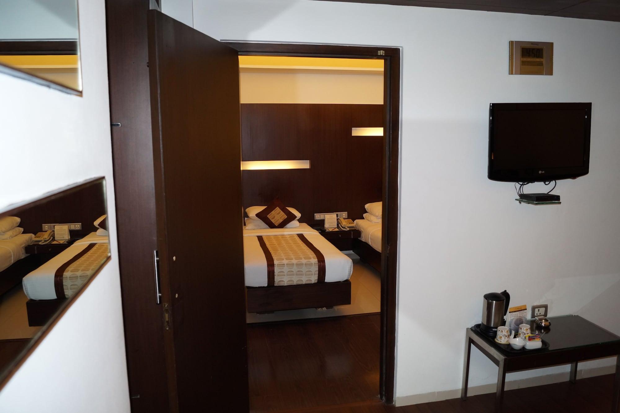 The President Hotel Bangalore Dış mekan fotoğraf