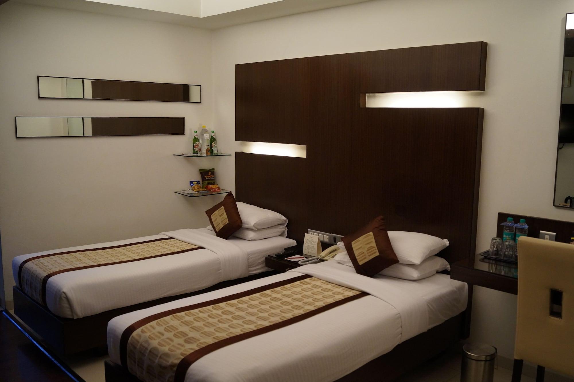 The President Hotel Bangalore Dış mekan fotoğraf
