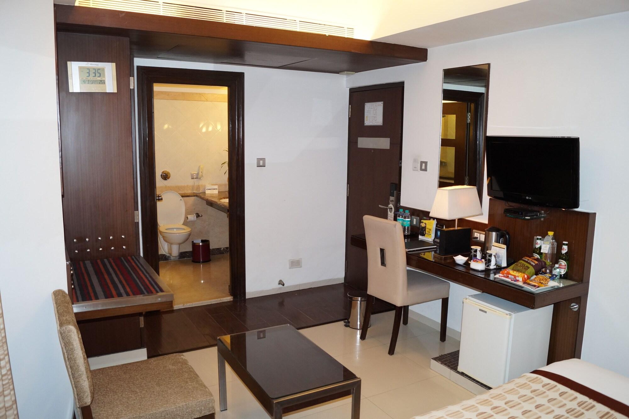 The President Hotel Bangalore Dış mekan fotoğraf