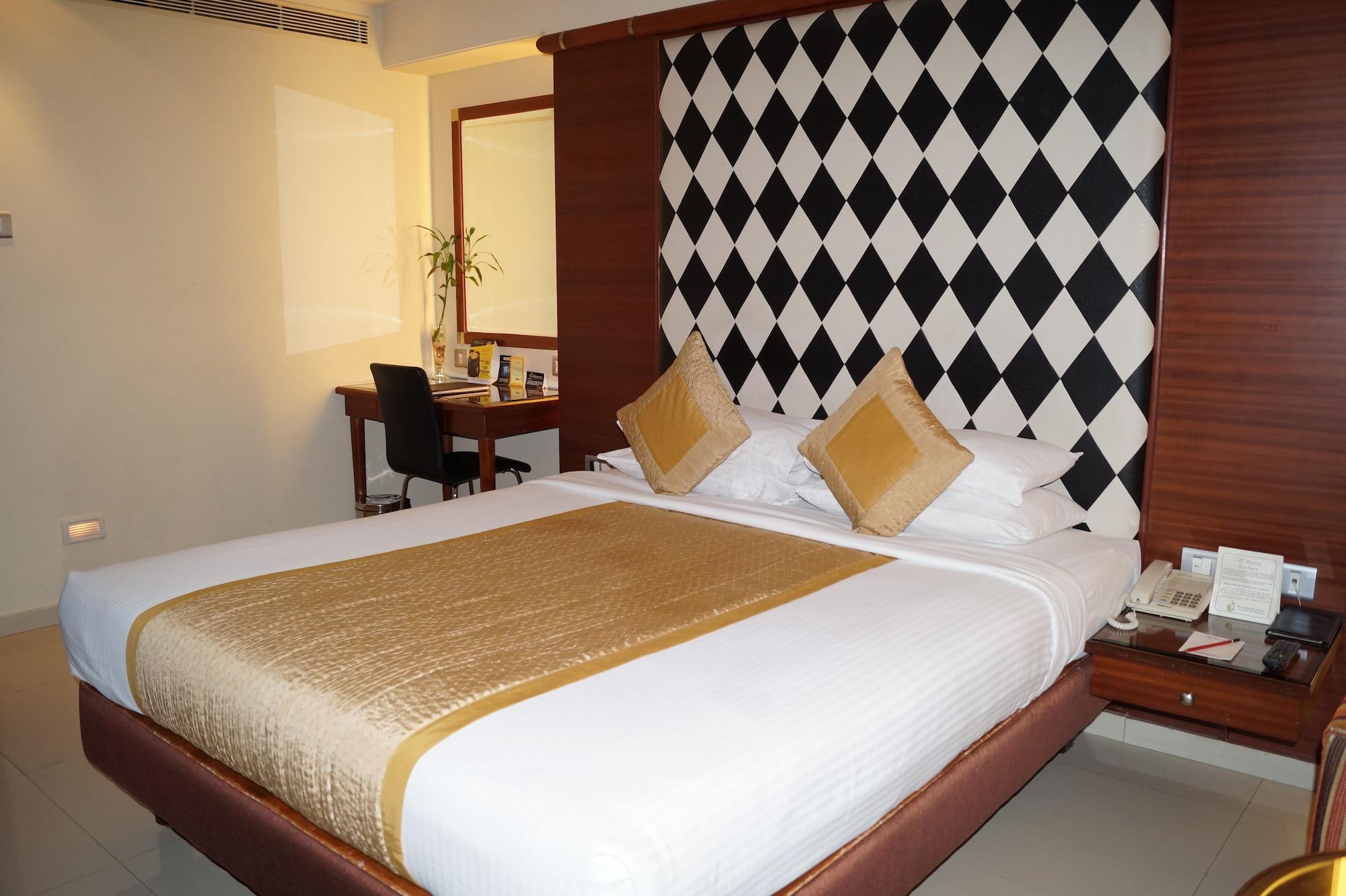 The President Hotel Bangalore Dış mekan fotoğraf