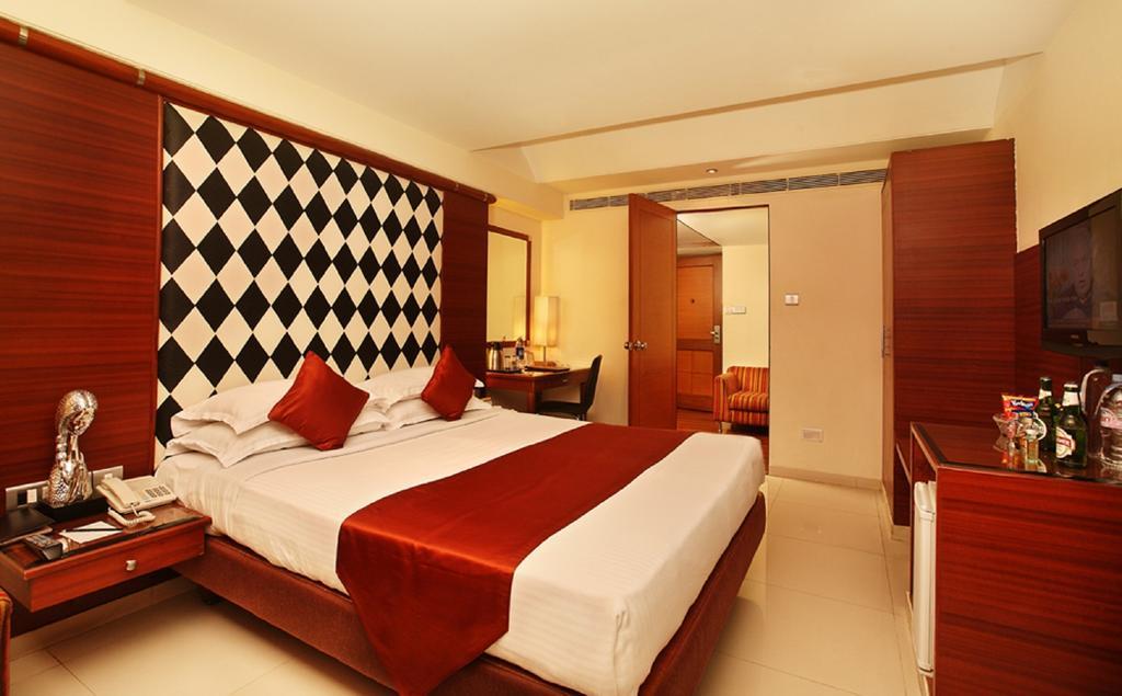 The President Hotel Bangalore Dış mekan fotoğraf